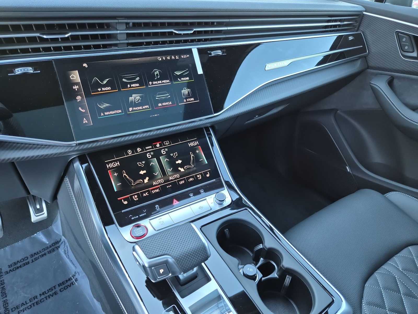 Thumbnail: 2026 Audi SQ7 - 23