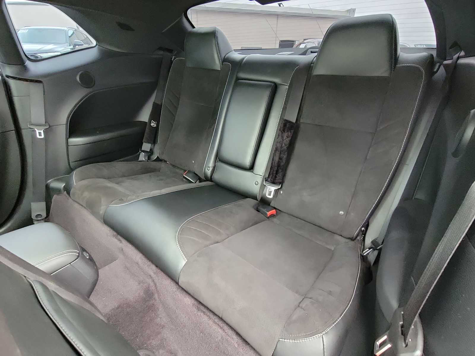 Thumbnail: 2016 Dodge Challenger - 17