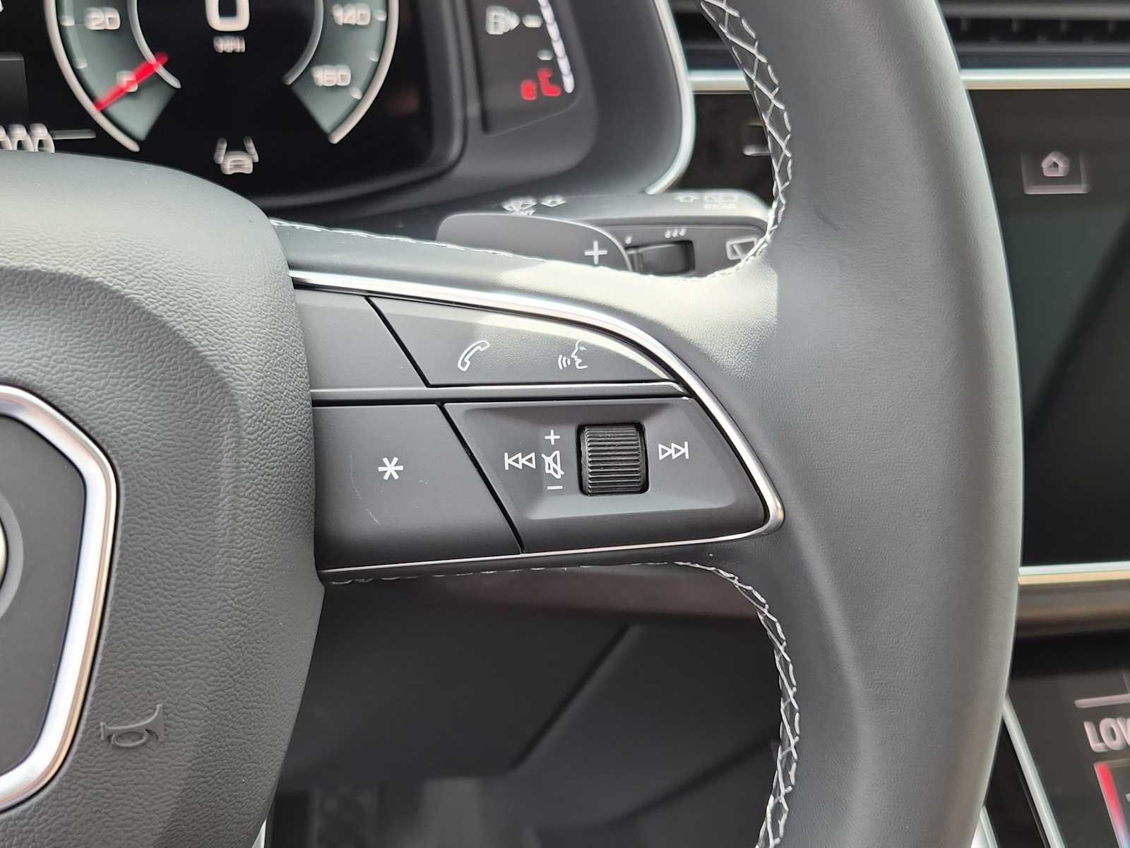 Thumbnail: 2026 Audi Q7 - 22