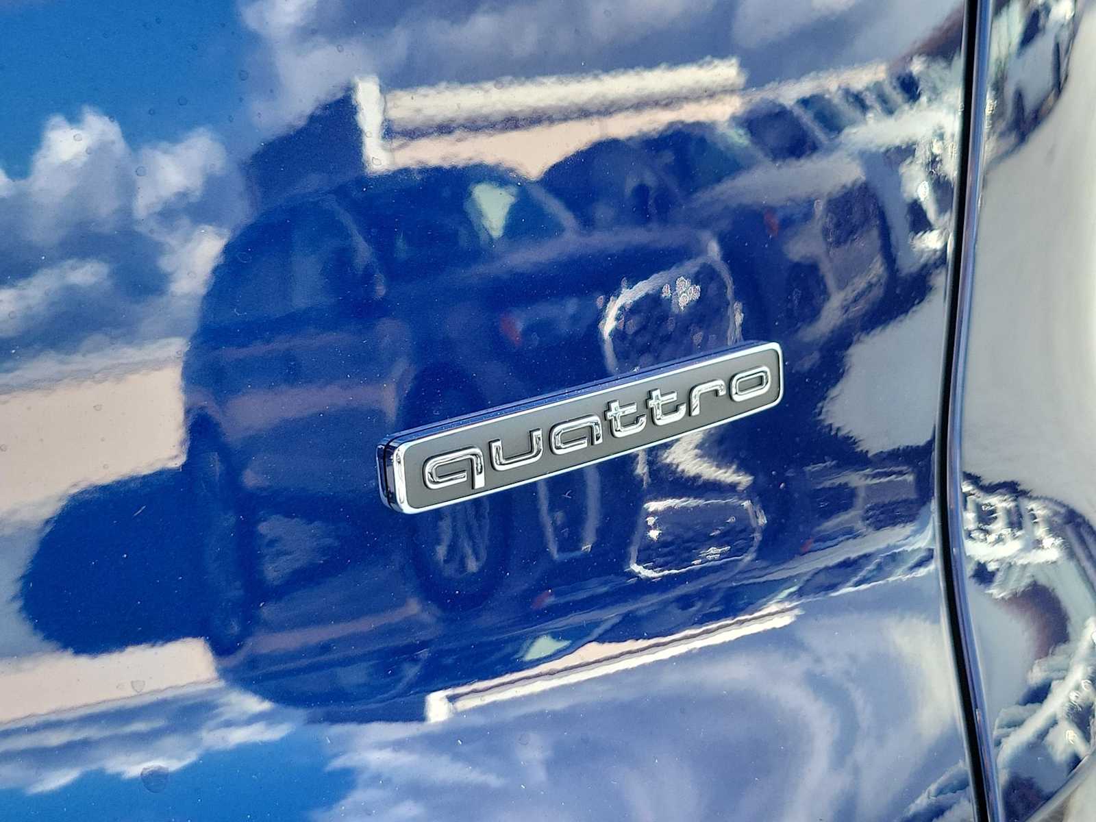 Thumbnail: 2025 Audi Q5 - 11