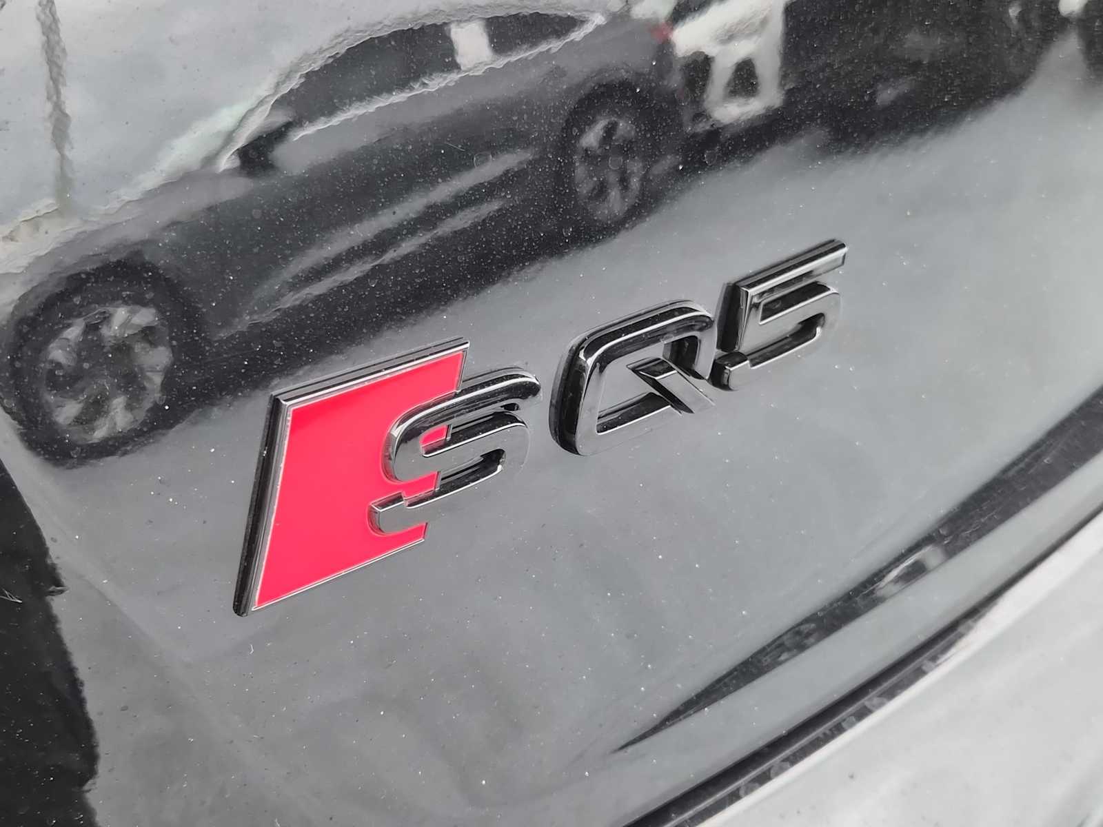 Thumbnail: 2025 Audi SQ5 - 11