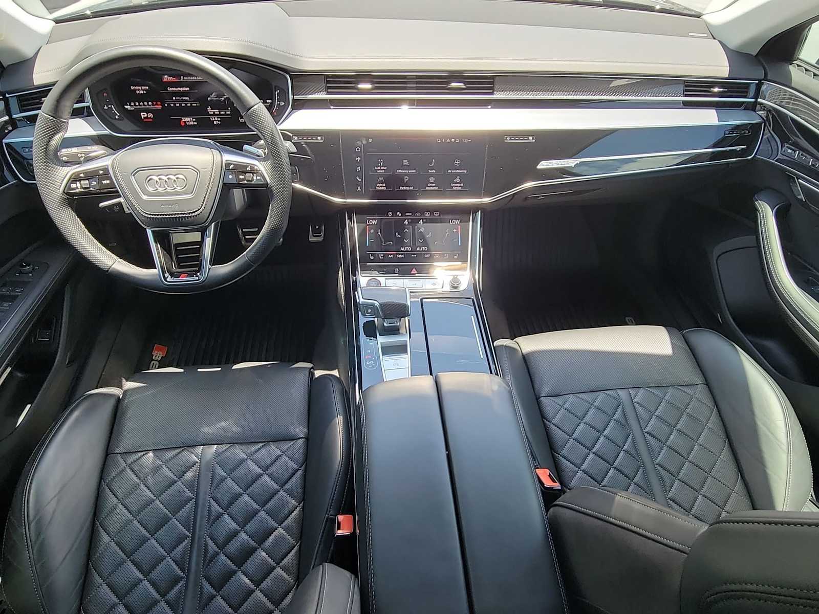 Thumbnail: 2023 Audi S8 - 15