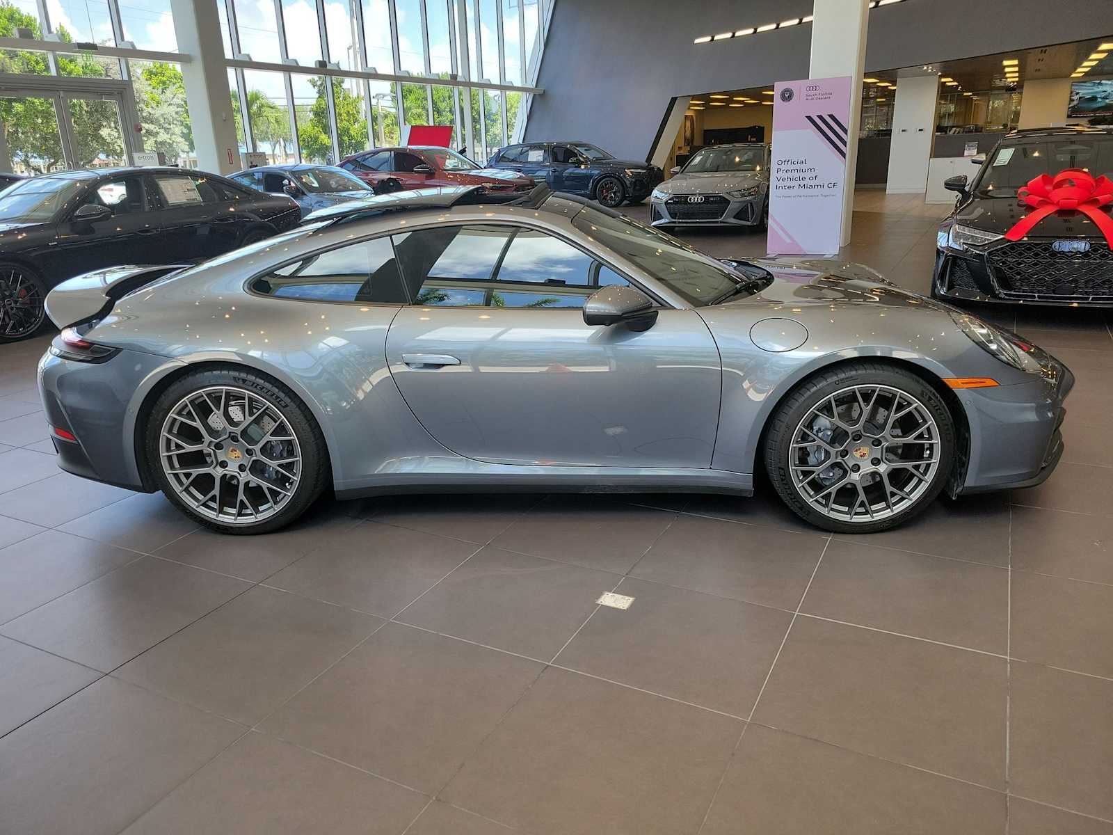 Thumbnail: 2025 Porsche 911 - 7