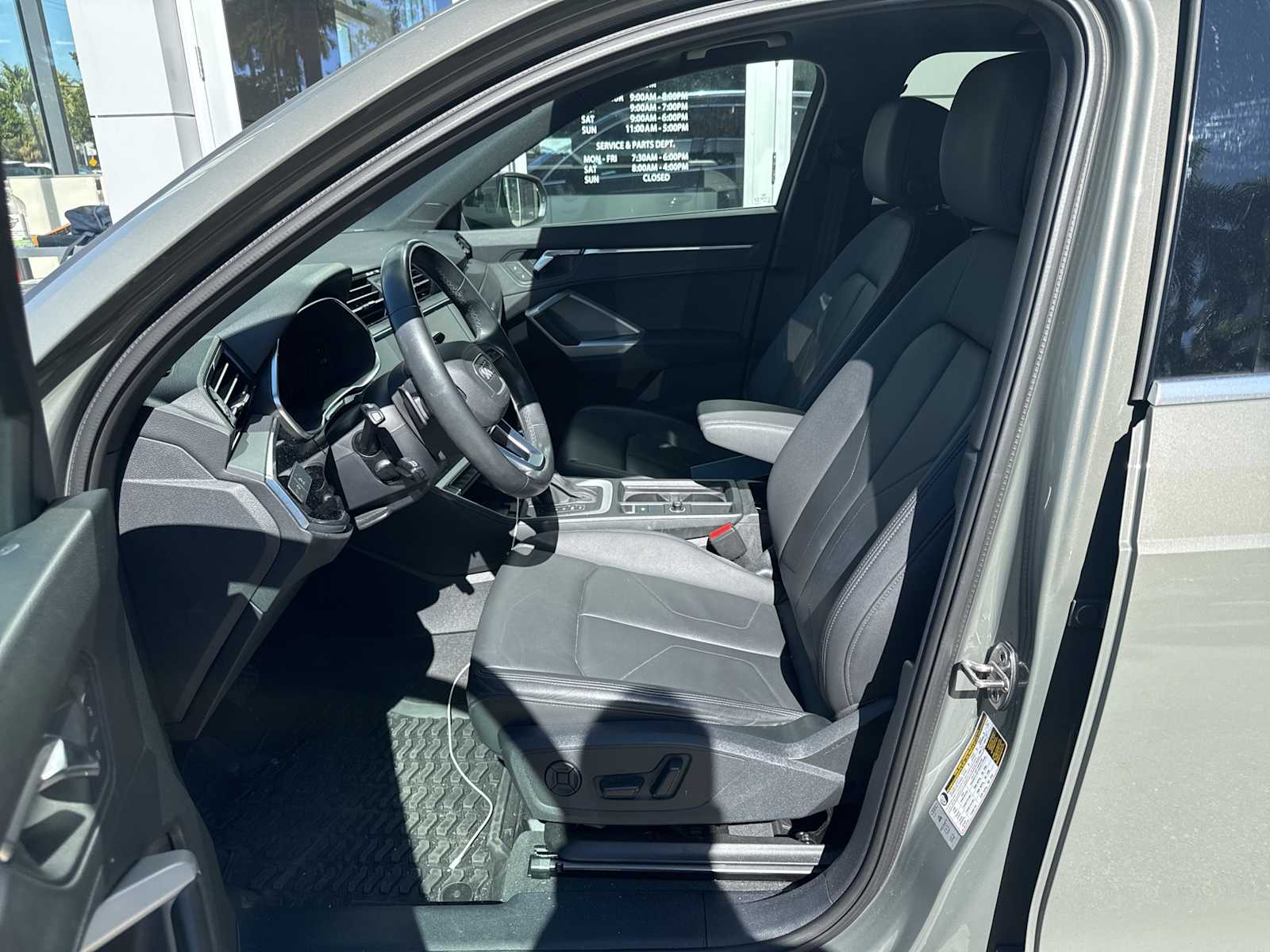 Thumbnail: 2023 Audi Q3 - 3