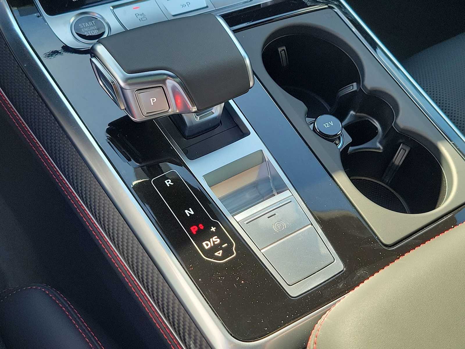 Thumbnail: 2026 Audi Q8 - 25