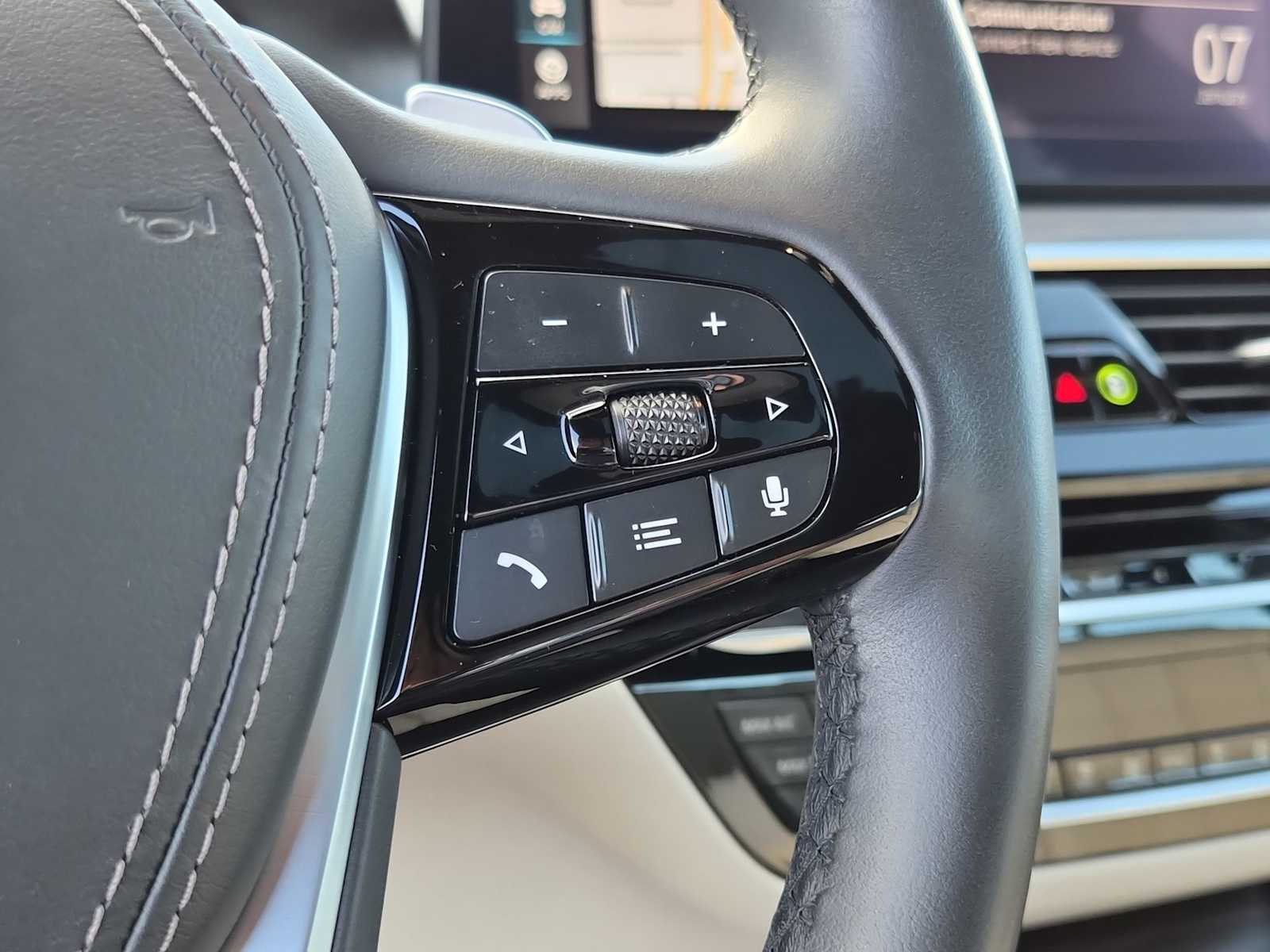 Thumbnail: 2021 BMW 5 Series - 22