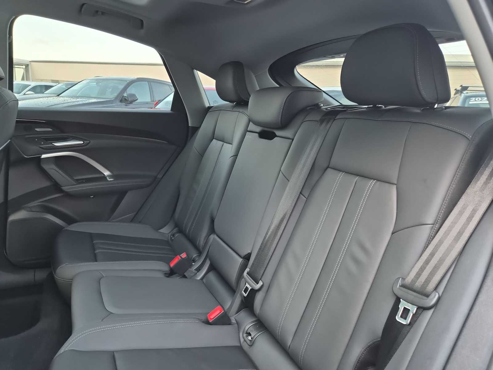 Thumbnail: 2025 Audi Q5 - 19