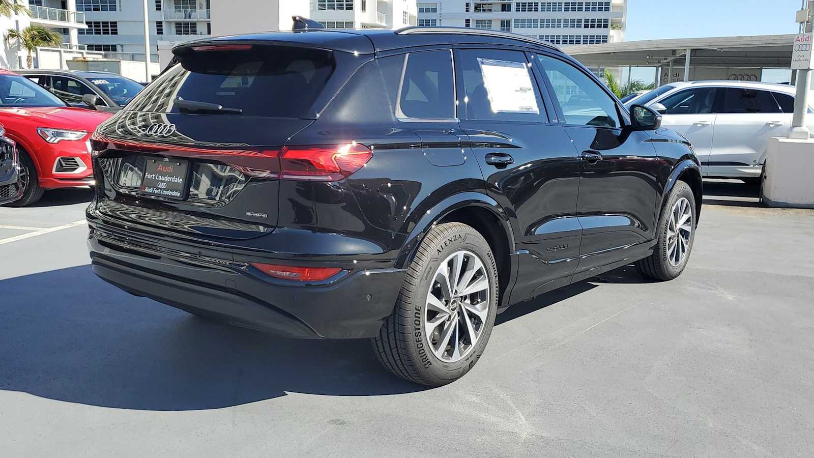 Thumbnail: 2027 Audi Q6 e-tron - 6
