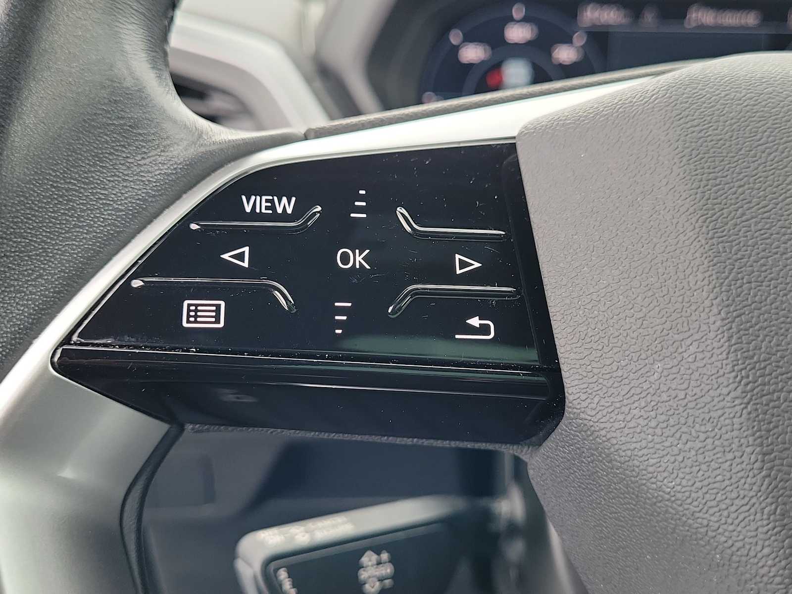 Thumbnail: 2023 Audi Q4 e-tron - 21