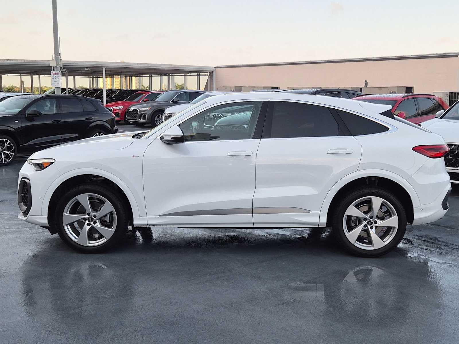 Thumbnail: 2025 Audi Q5 - 3