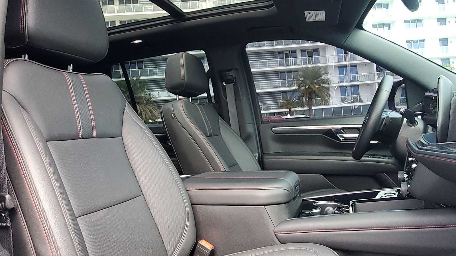 Thumbnail: 2025 Chevrolet Tahoe - 22