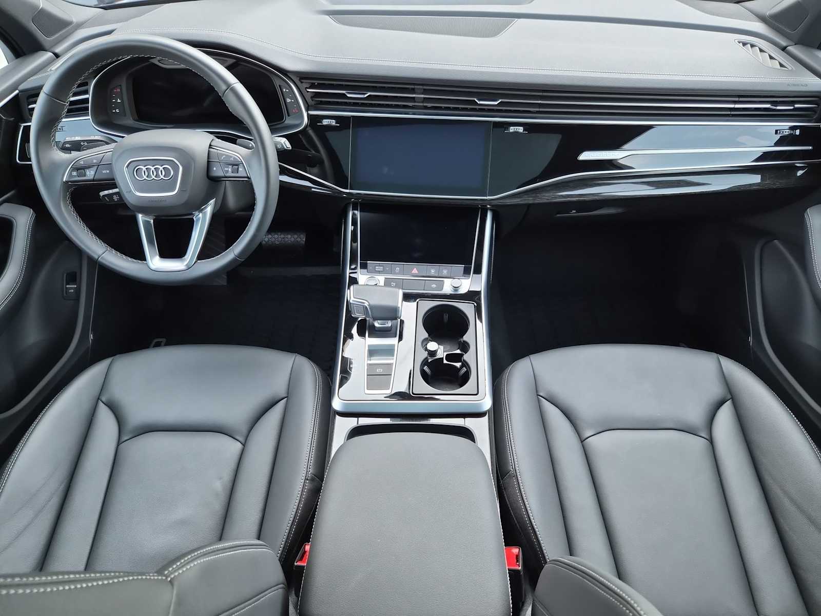 Thumbnail: 2025 Audi Q7 - 14