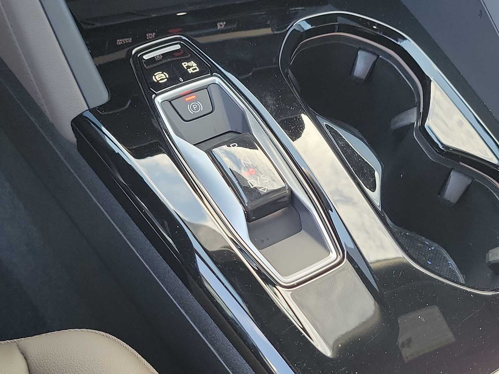 Thumbnail: 2025 Audi Q5 - 25