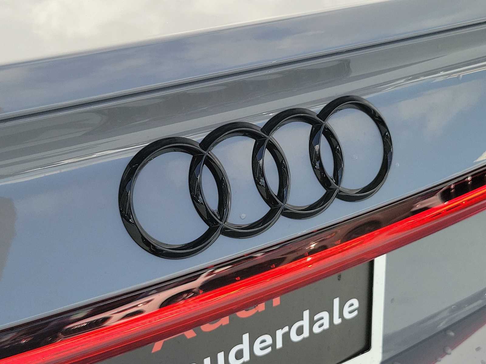 Thumbnail: 2026 Audi RS 7 - 10