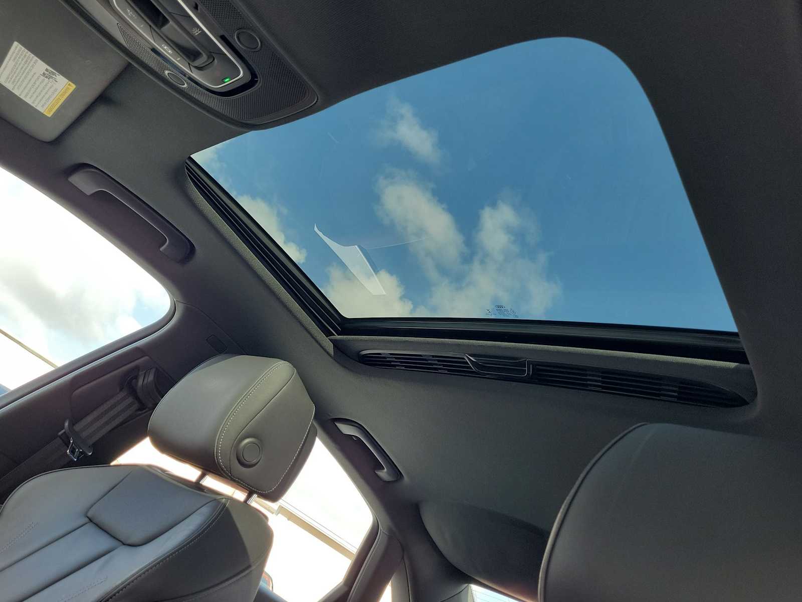 Thumbnail: 2020 Audi A4 - 18