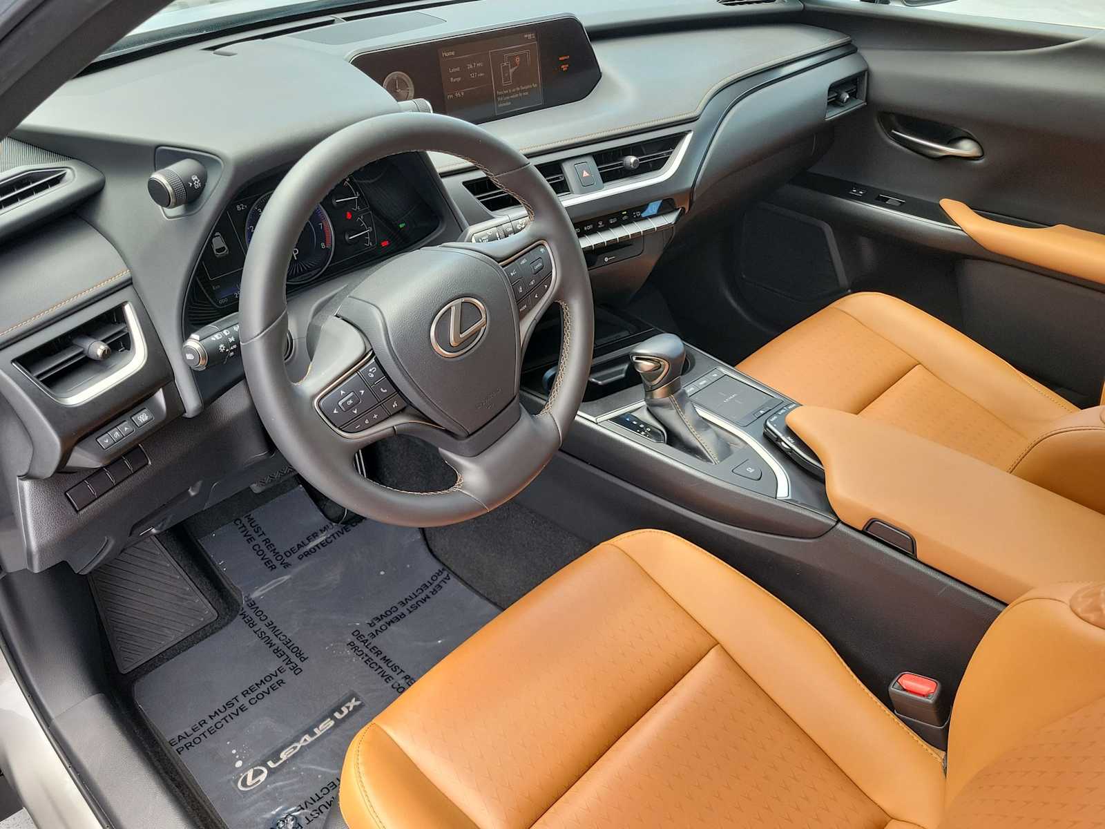 Thumbnail: 2021 Lexus UX - 2