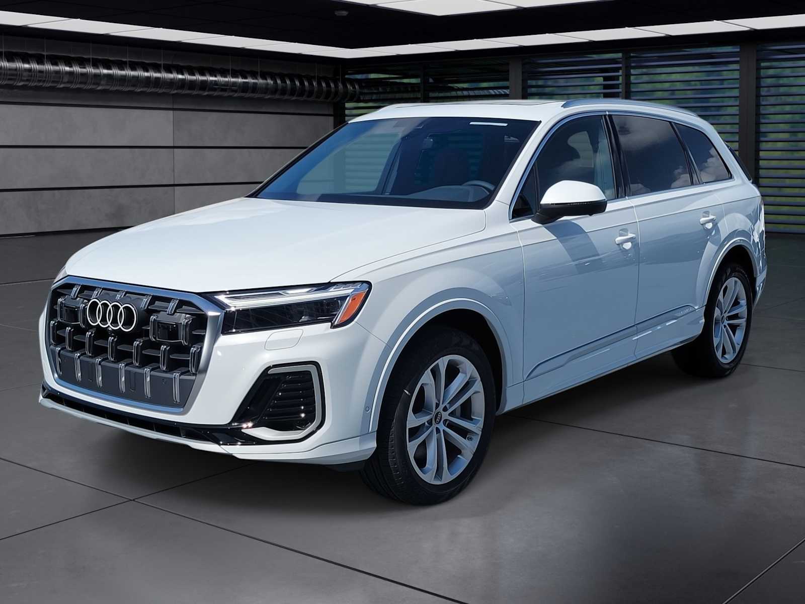 2026 Audi Q7 Premium Plus