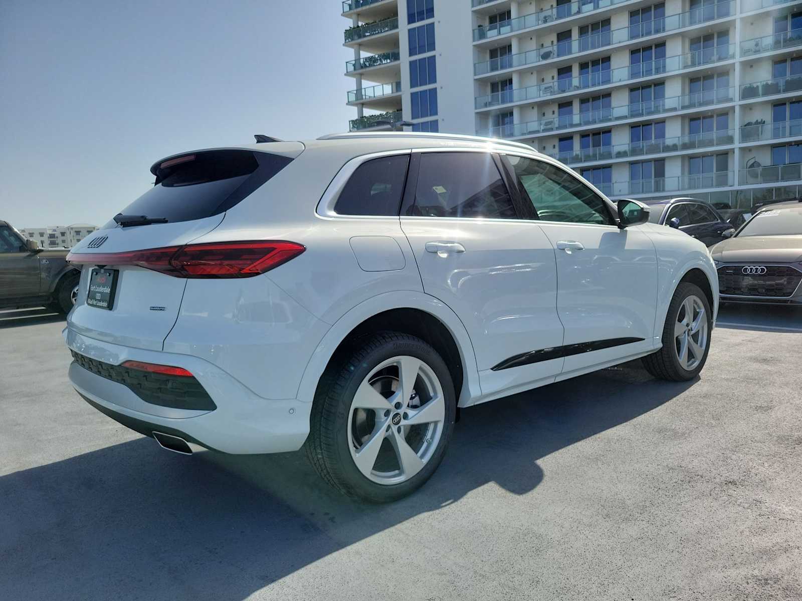 Thumbnail: 2026 Audi Q5 - 6