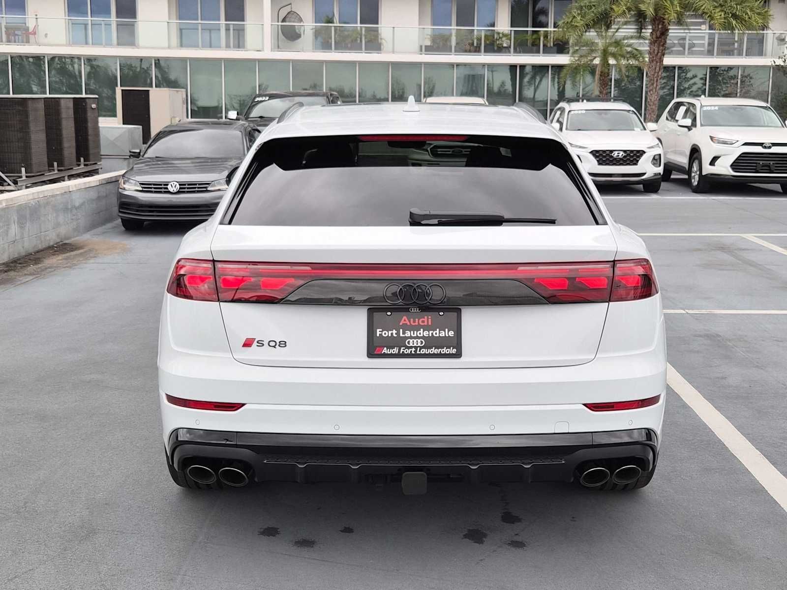 Thumbnail: 2026 Audi SQ8 - 5