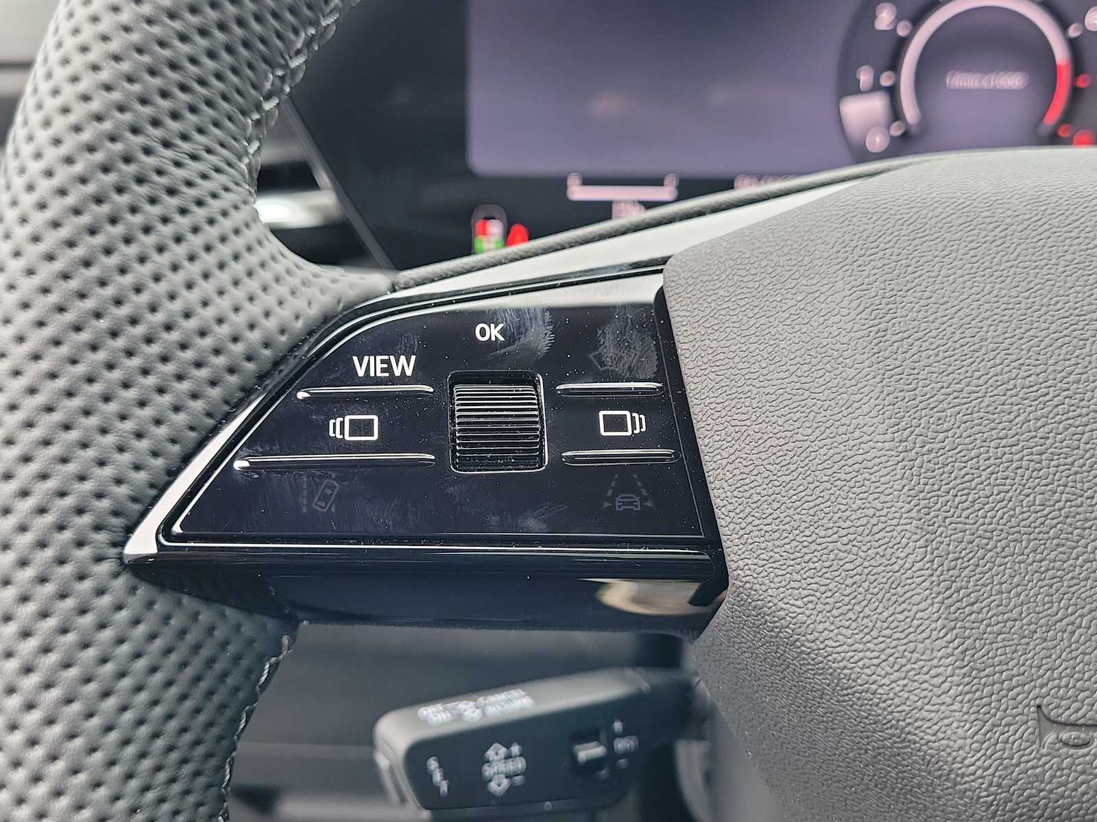 Thumbnail: 2026 Audi SQ5 - 21