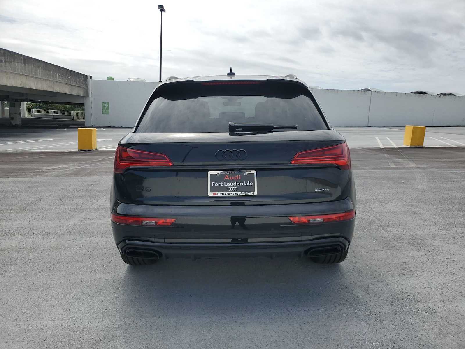 Thumbnail: 2025 Audi Q5 - 5