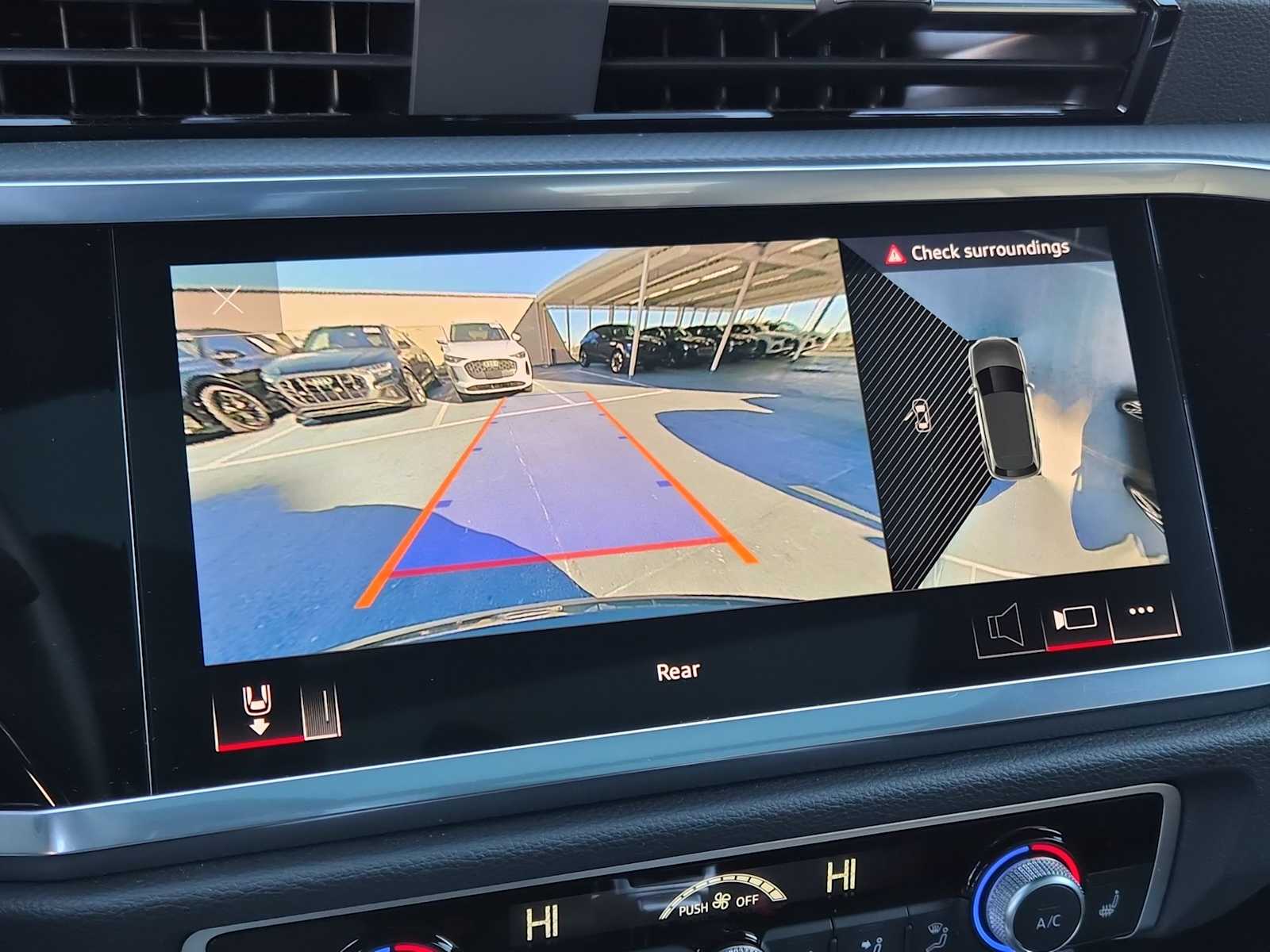 Thumbnail: 2023 Audi Q3 - 24