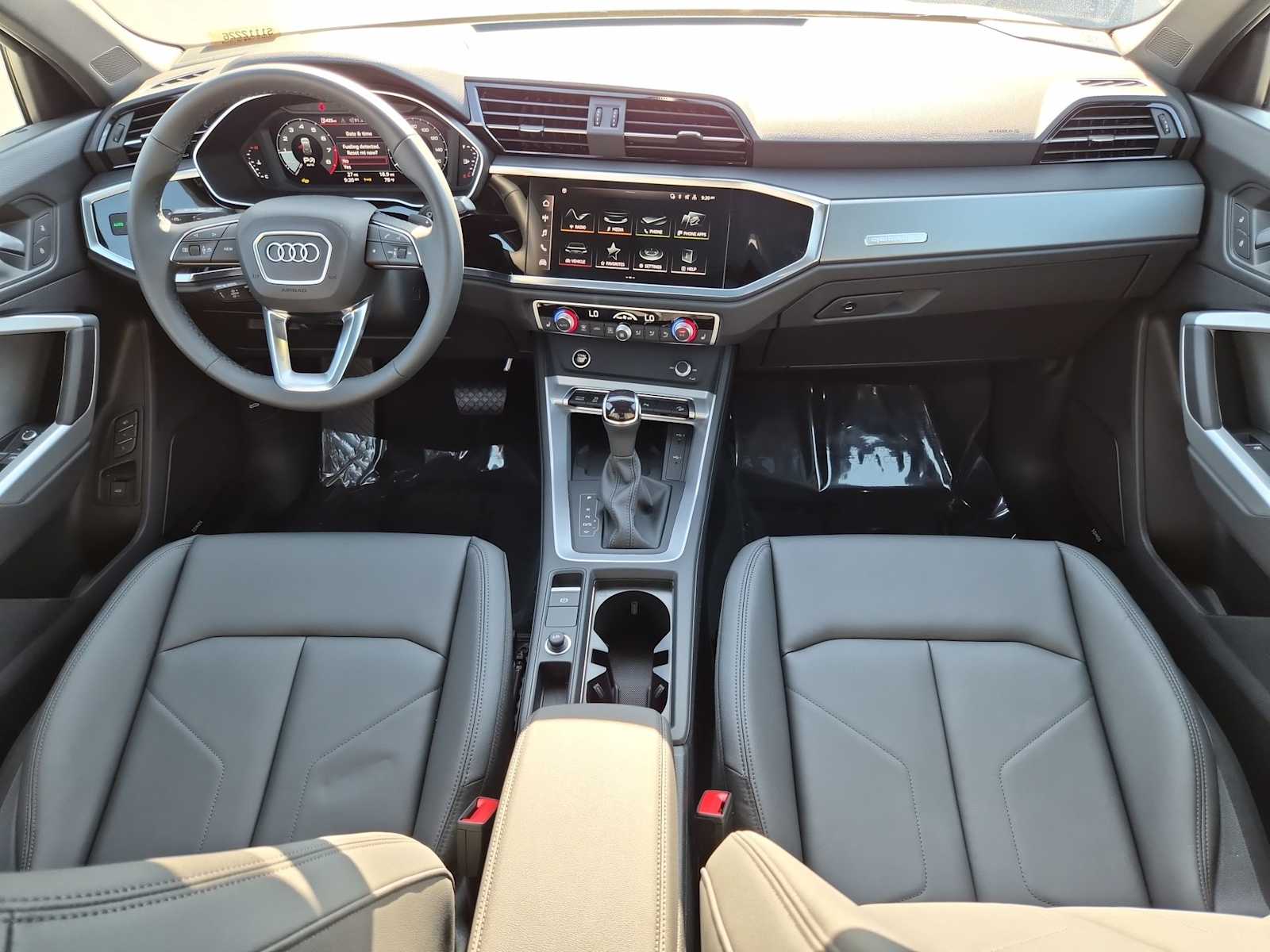 Thumbnail: 2025 Audi Q3 - 14