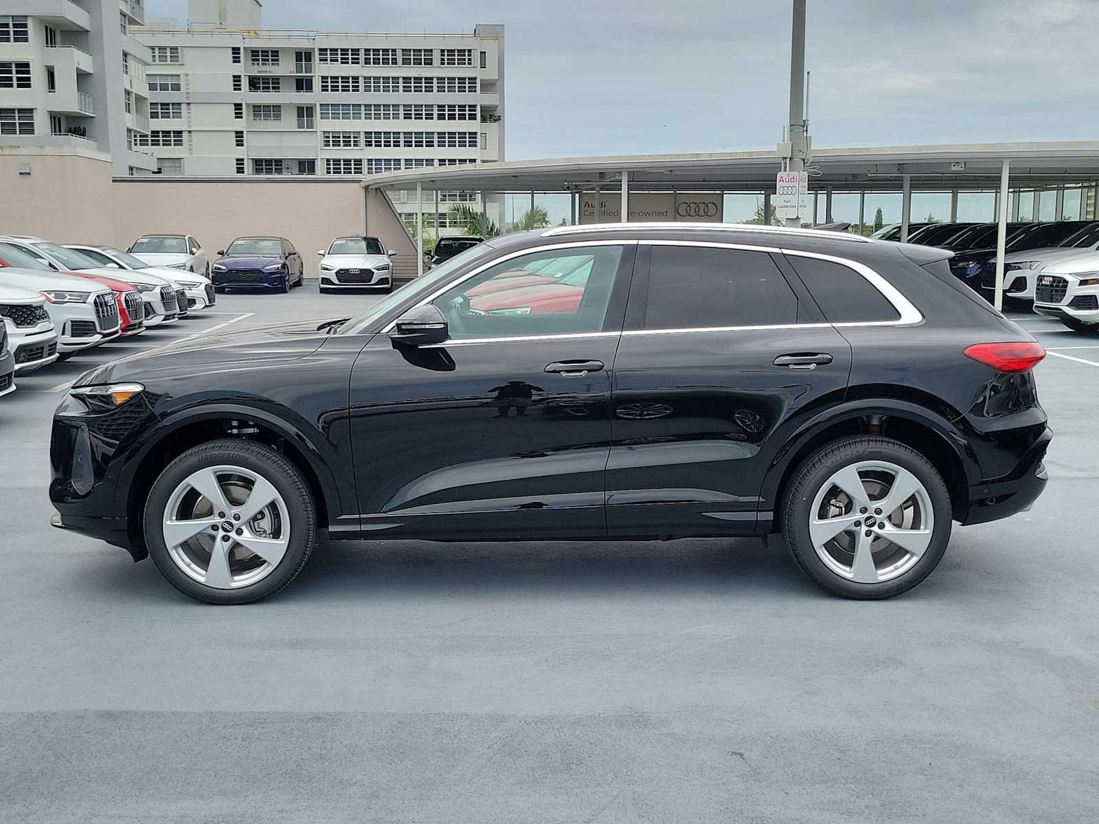 Thumbnail: 2026 Audi Q5 - 3