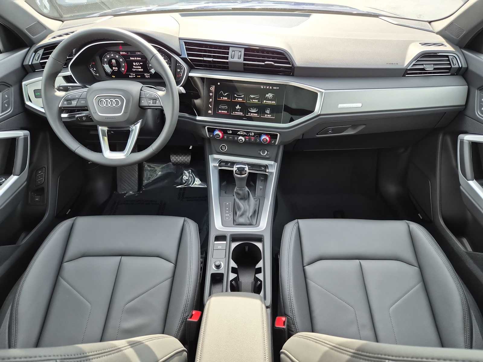 Thumbnail: 2025 Audi Q3 - 14