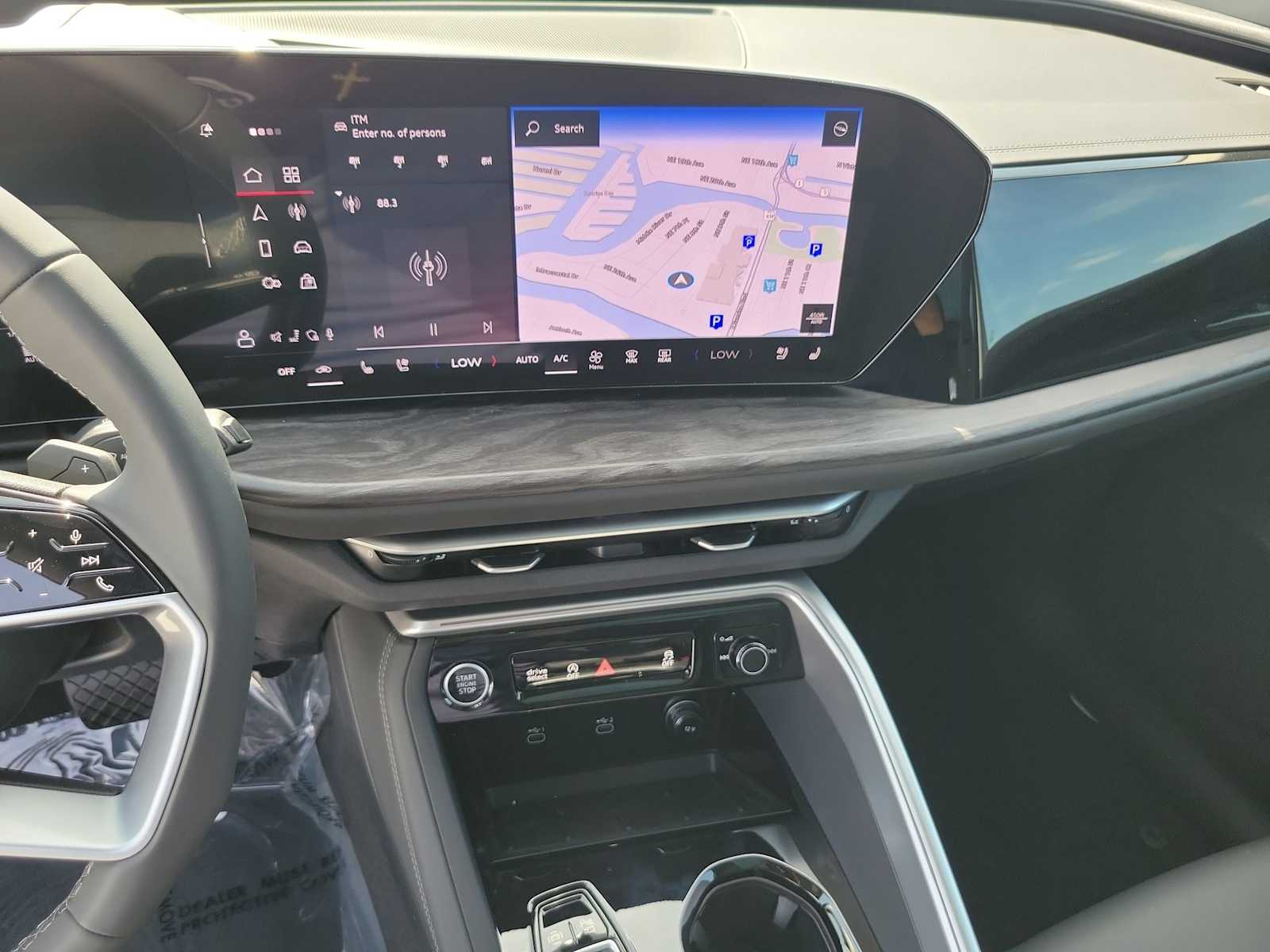 Thumbnail: 2025 Audi Q5 - 23