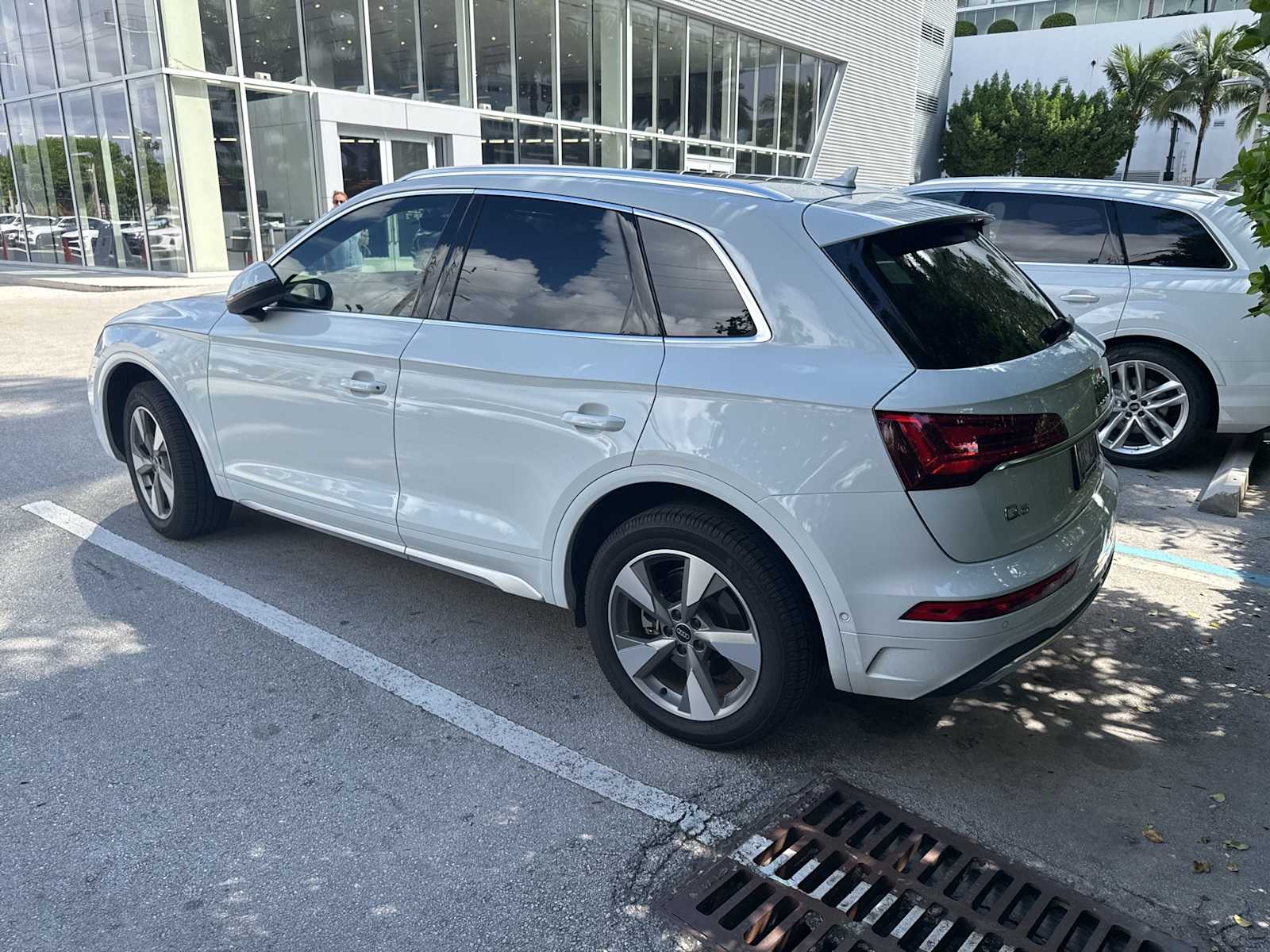 Thumbnail: 2023 Audi Q5 - 4