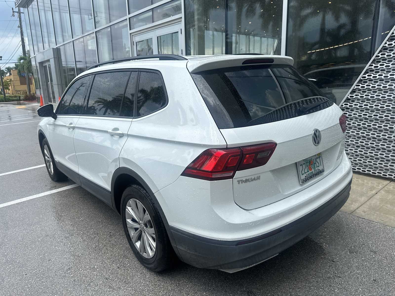 Thumbnail: 2019 Volkswagen Tiguan - 3