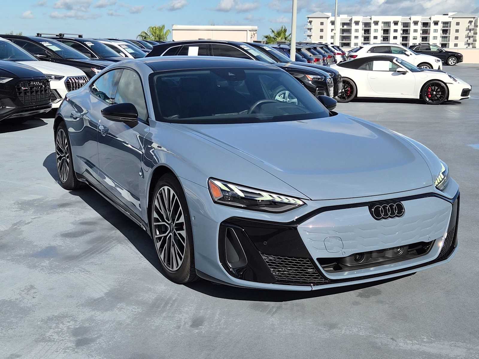 Thumbnail: 2026 Audi e-tron GT - 8