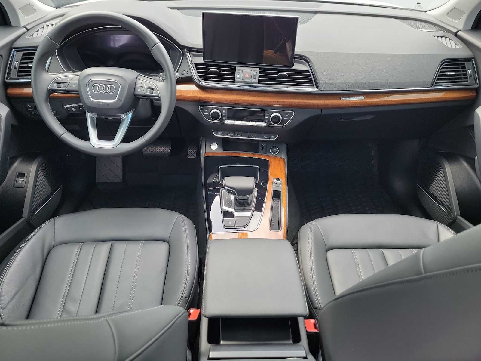 Thumbnail: 2023 Audi Q5 - 14