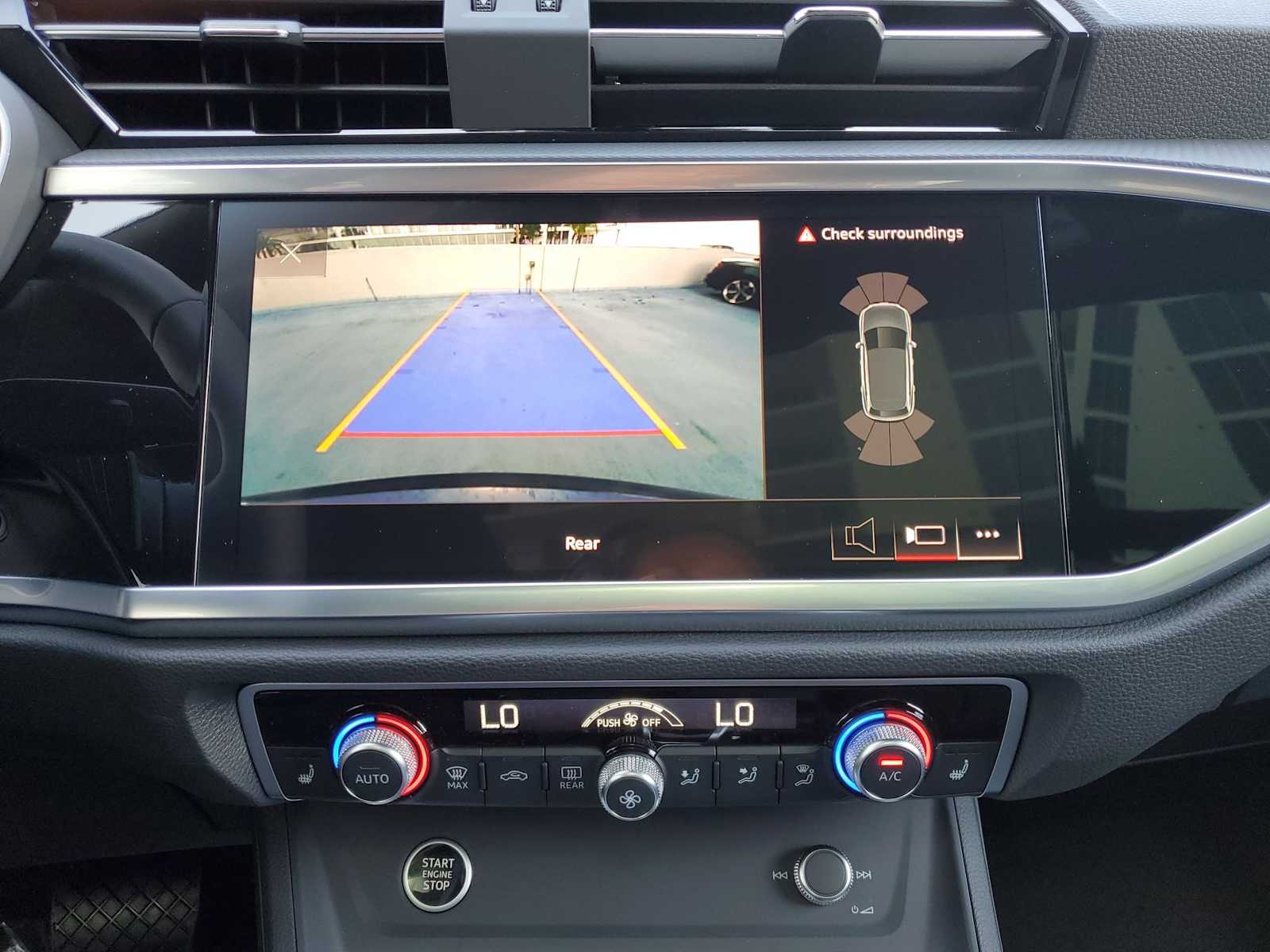 Thumbnail: 2025 Audi Q3 - 20