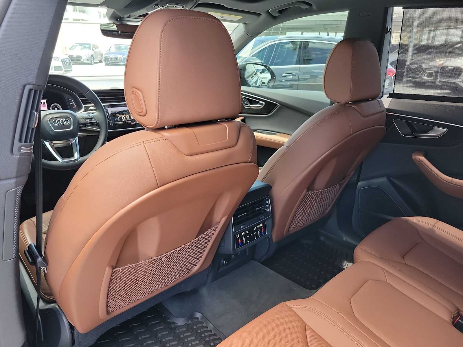 Thumbnail: 2023 Audi Q8 - 17