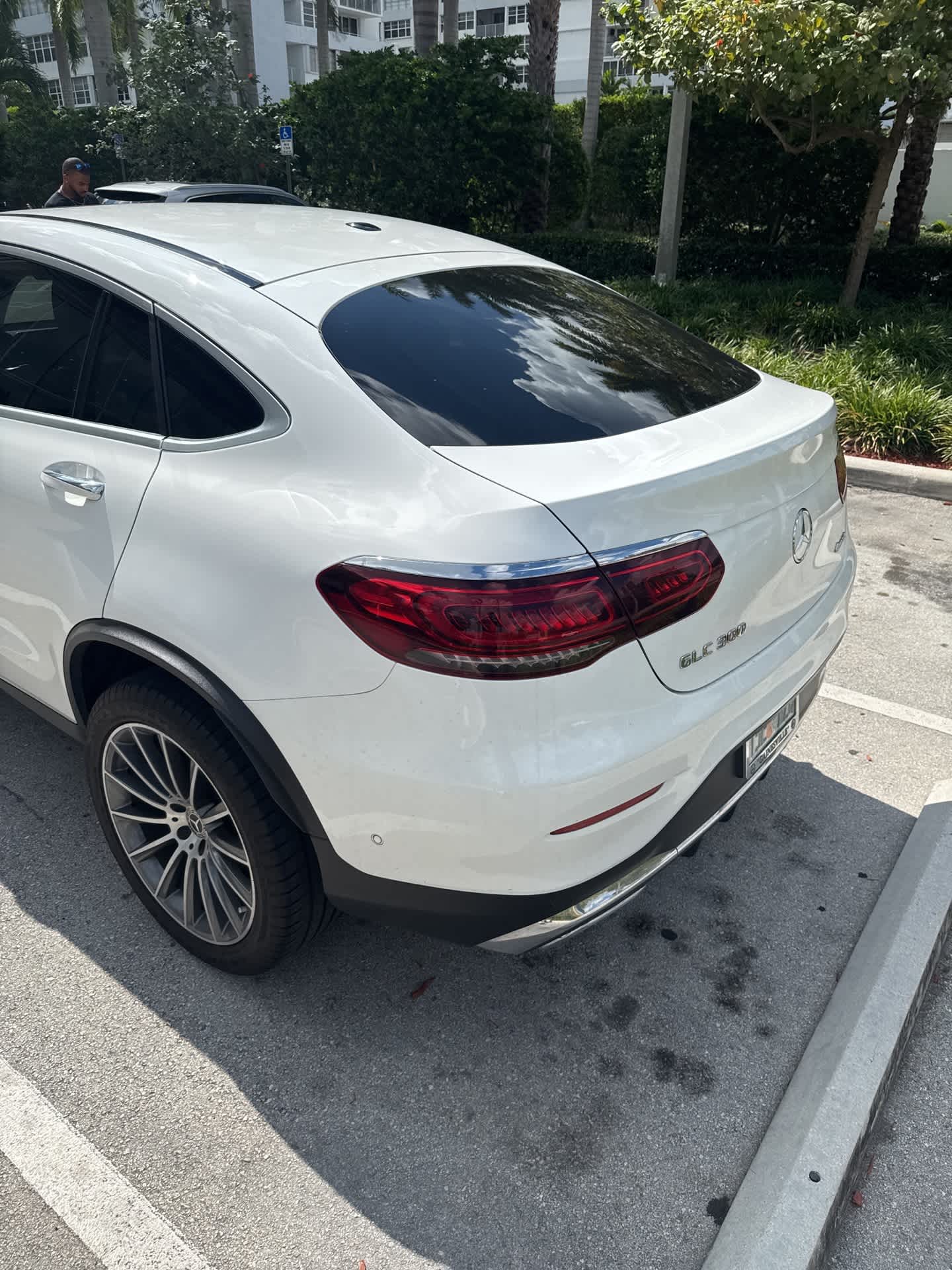 Thumbnail: 2020 Mercedes-Benz GLC - 2