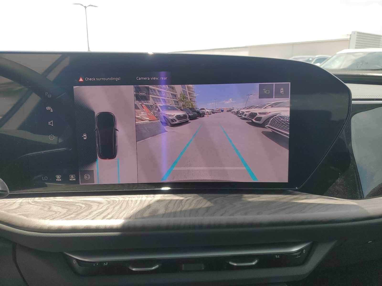 Thumbnail: 2025 Audi Q5 - 21