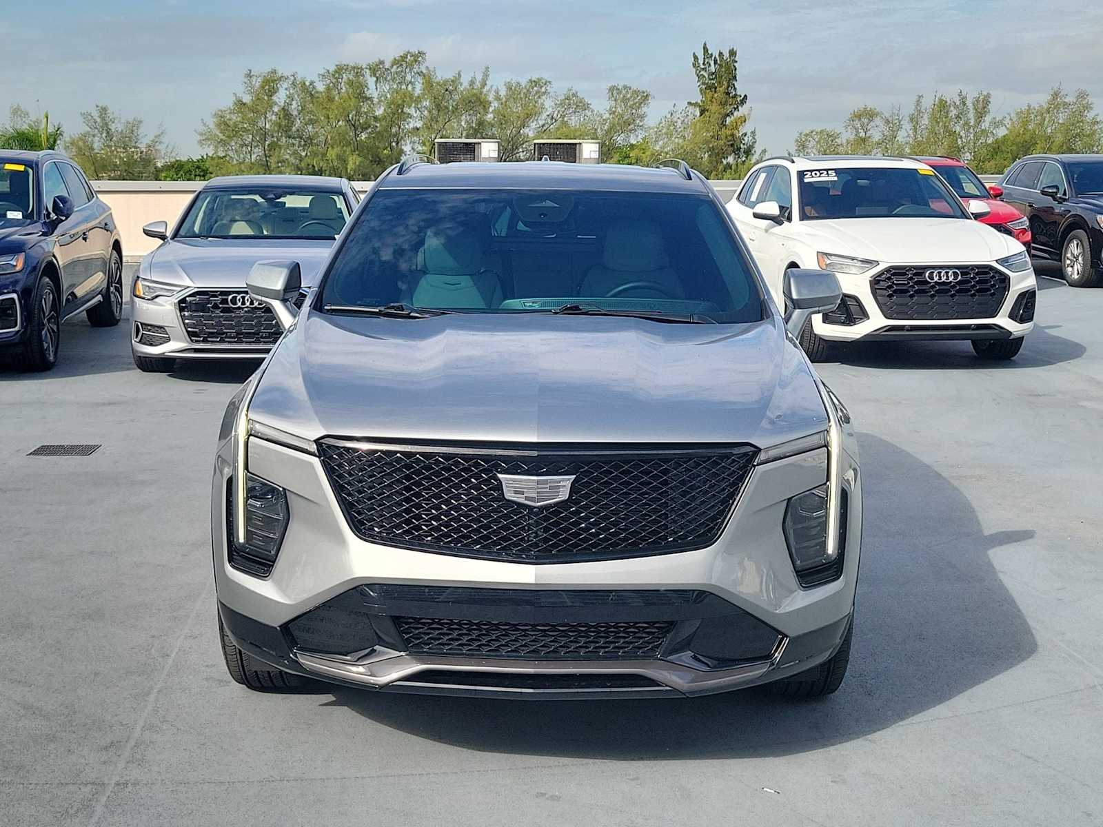 Thumbnail: 2024 Cadillac XT4 - 9