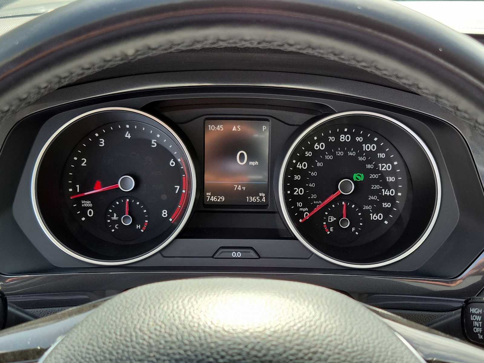 Thumbnail: 2018 Volkswagen Tiguan - 26