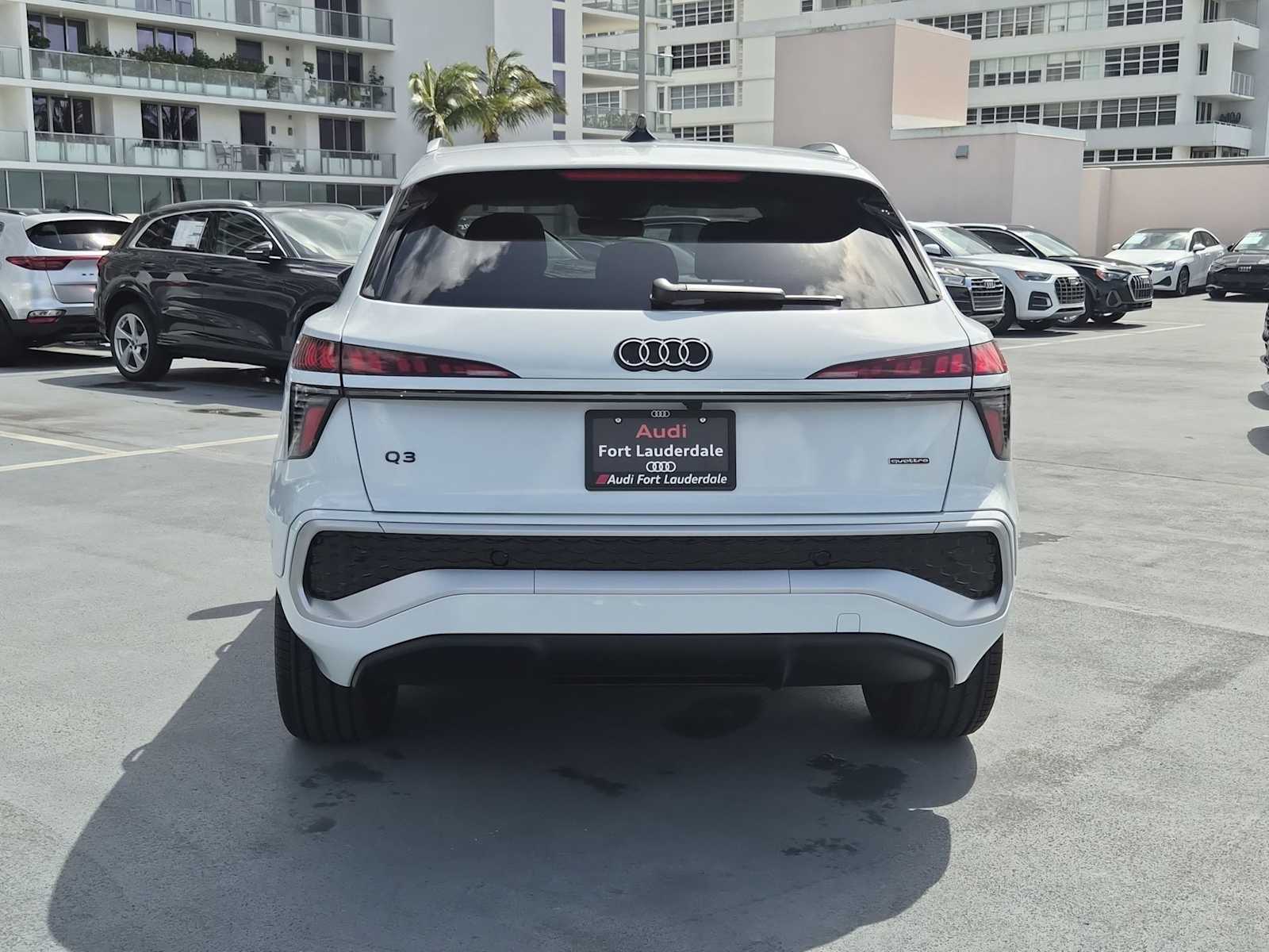 Thumbnail: 2026 Audi Q3 - 5