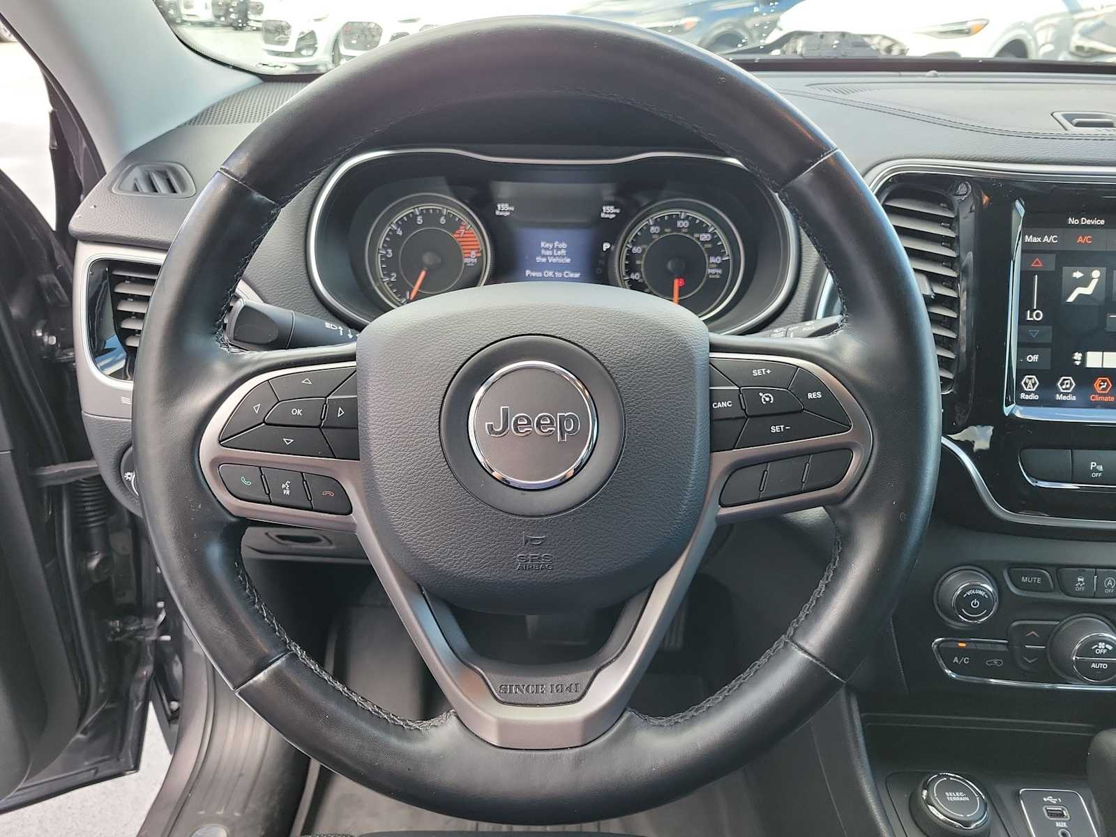 Thumbnail: 2020 Jeep Cherokee - 19