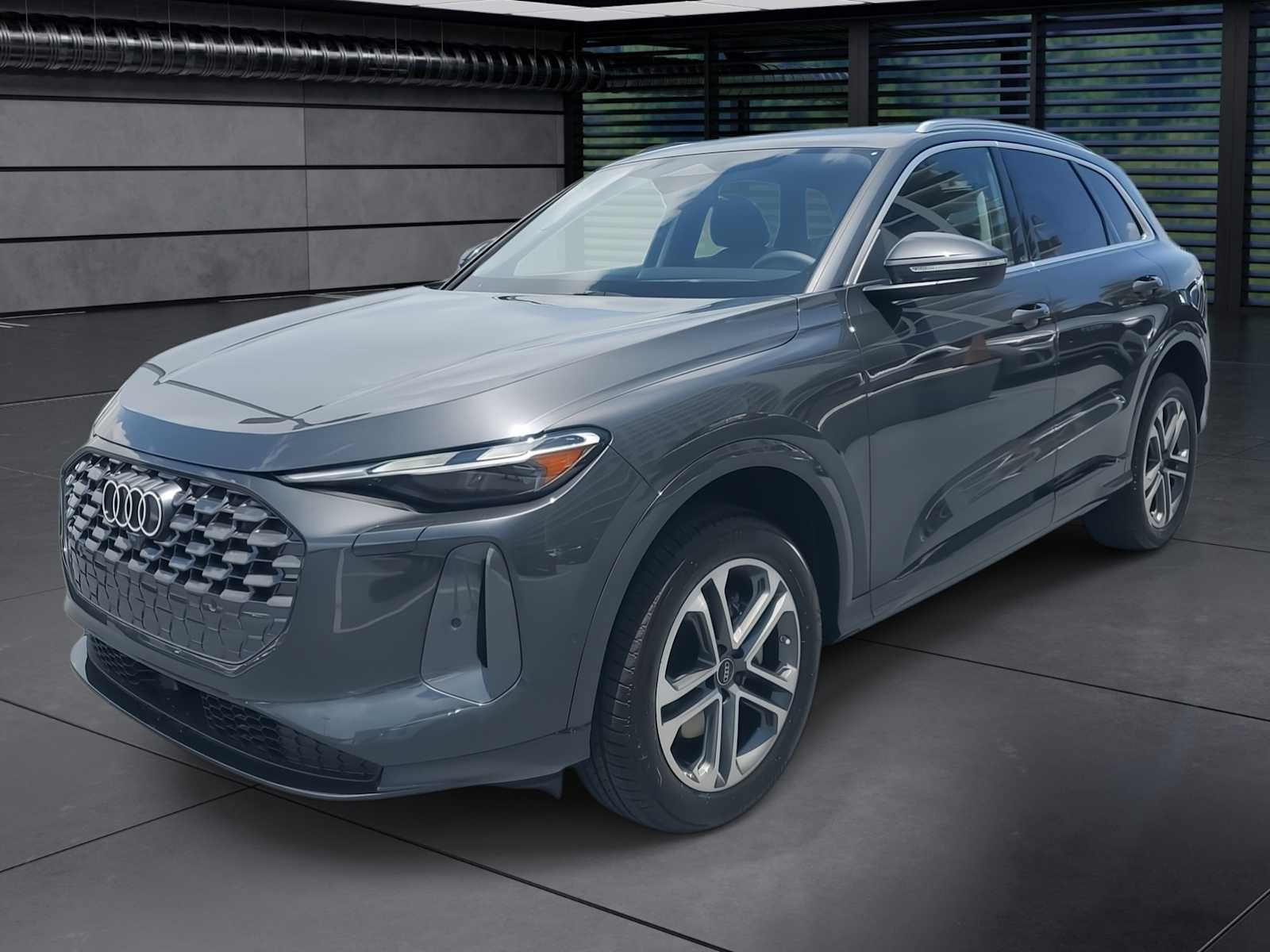 Thumbnail: 2025 Audi Q5 - 1