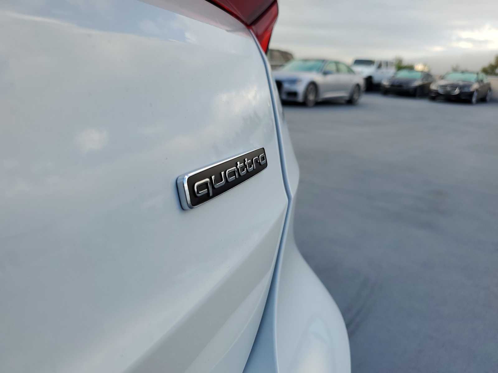 Thumbnail: 2023 Audi Q3 - 11