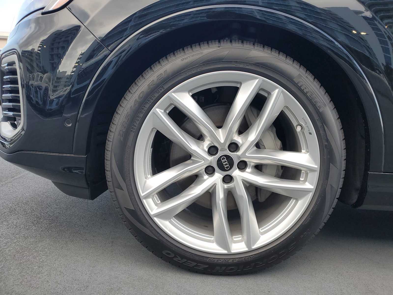 Thumbnail: 2025 Audi Q7 - 10