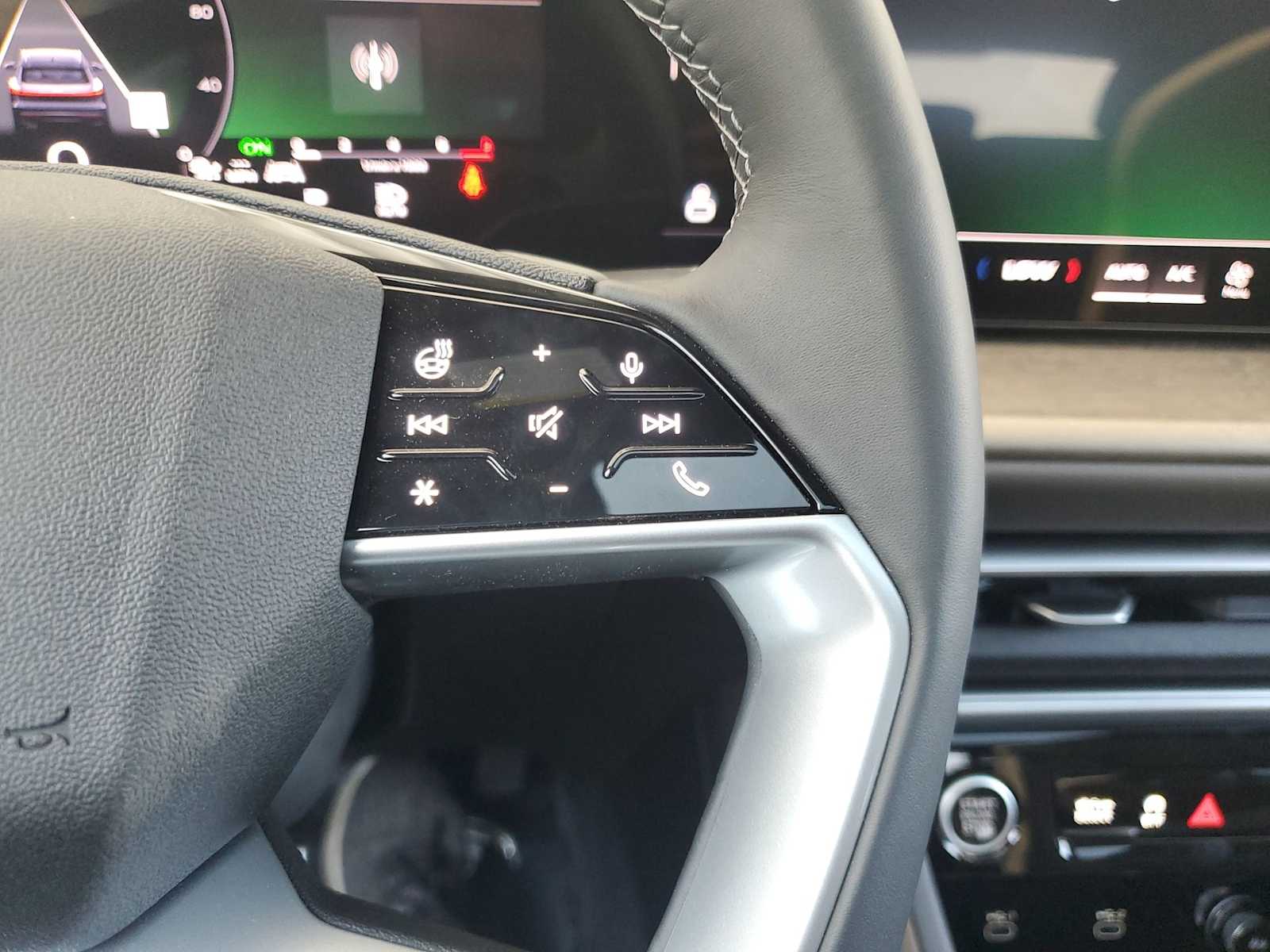 Thumbnail: 2025 Audi Q5 - 18