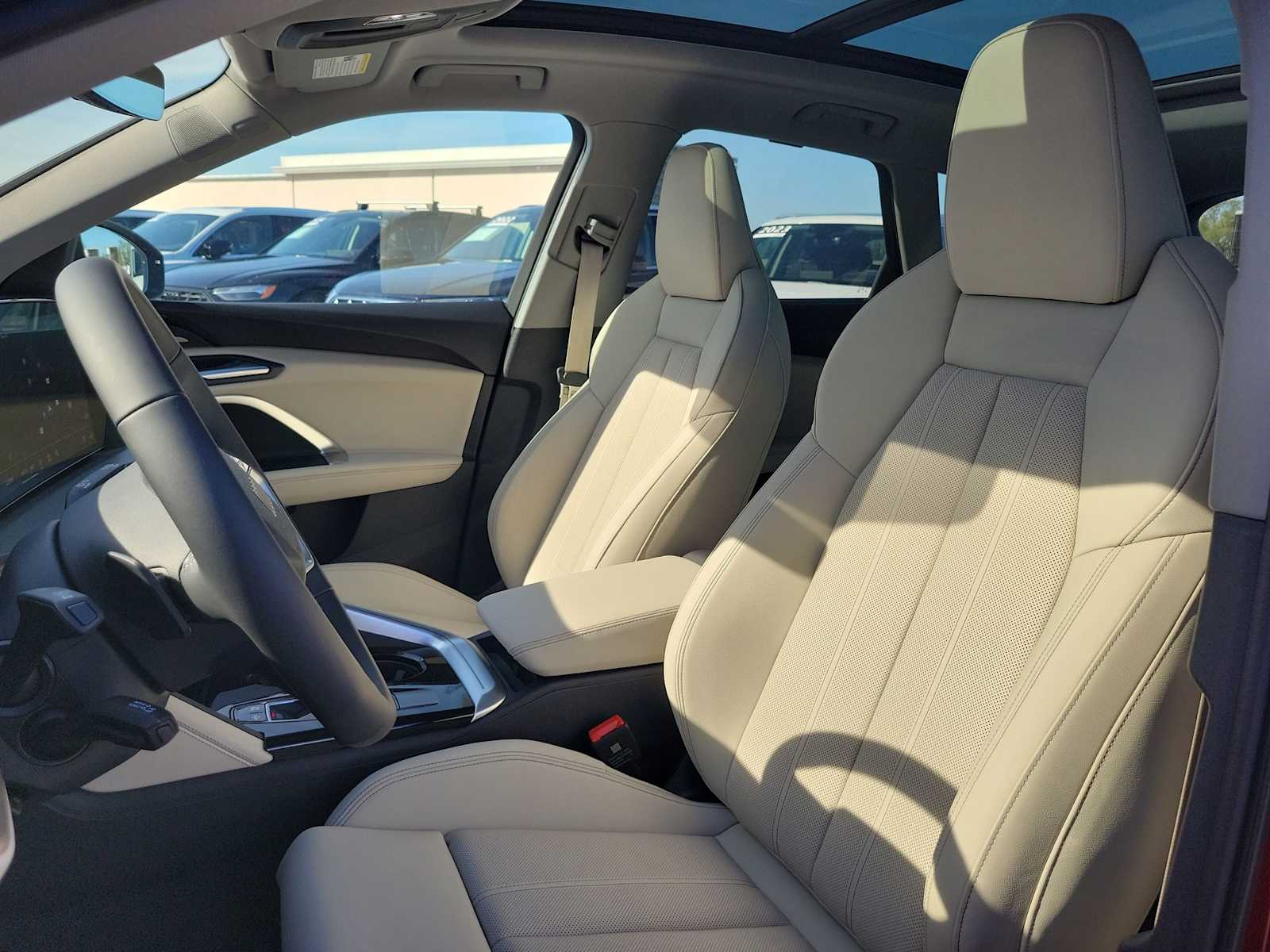 Thumbnail: 2025 Audi Q5 - 15