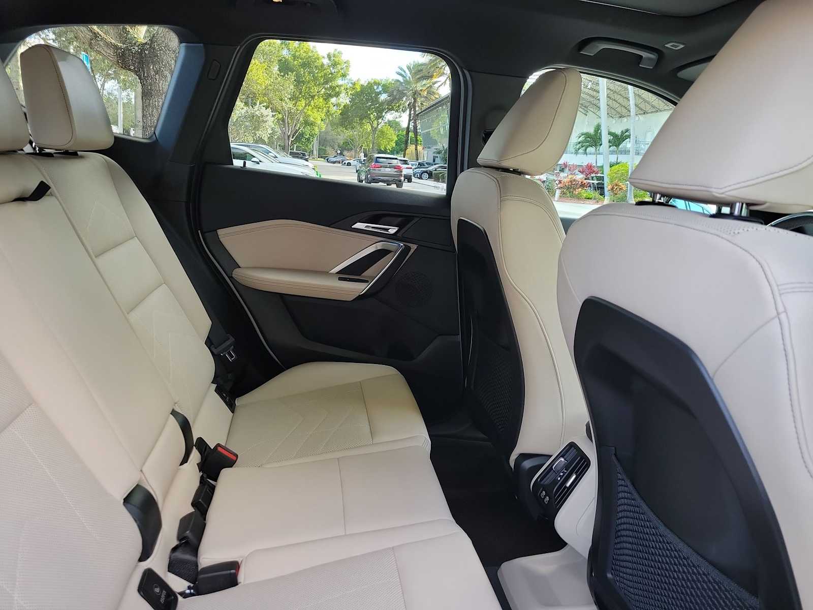 Thumbnail: 2023 BMW X1 - 13