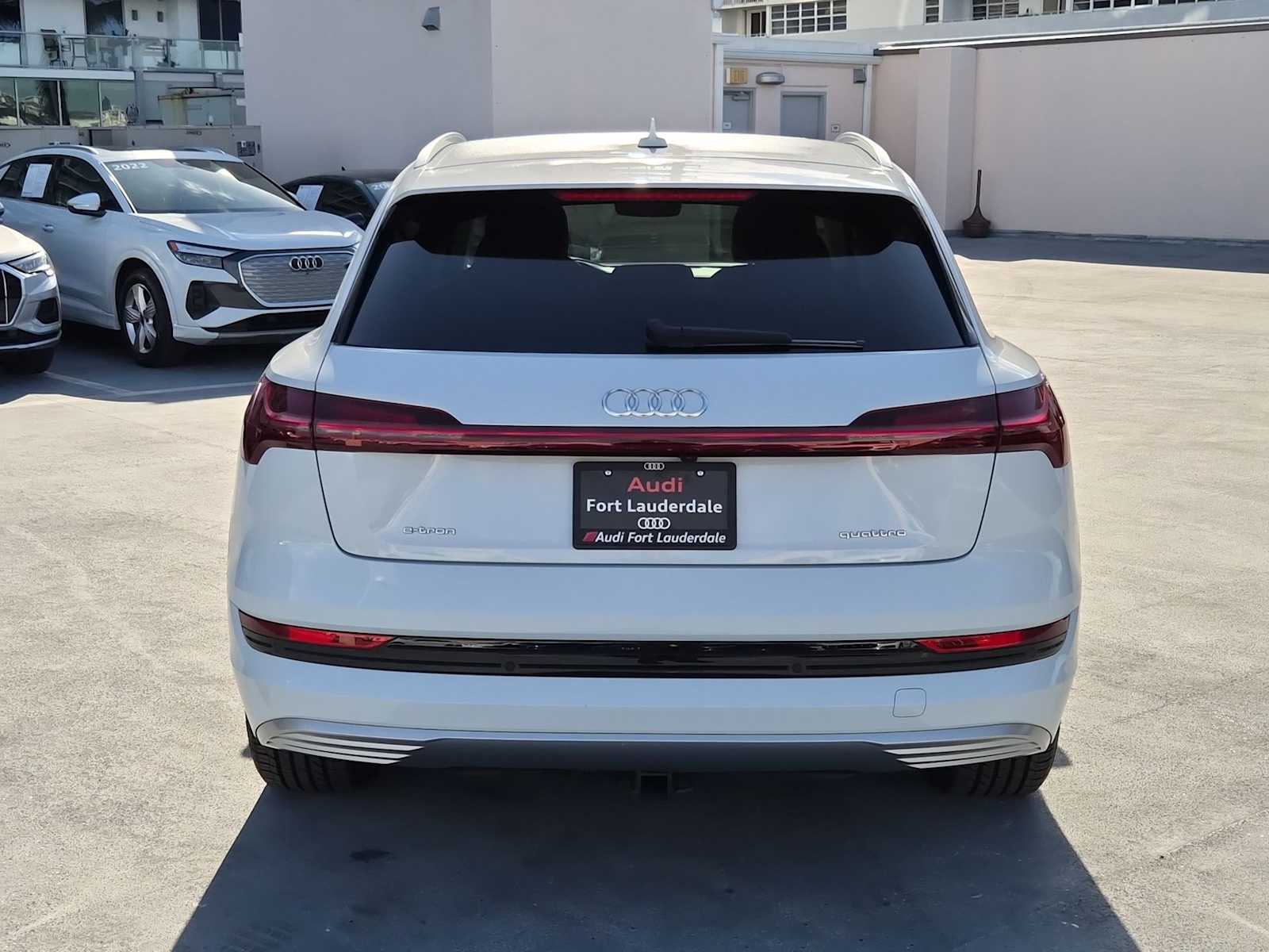 Thumbnail: 2021 Audi e-tron - 5