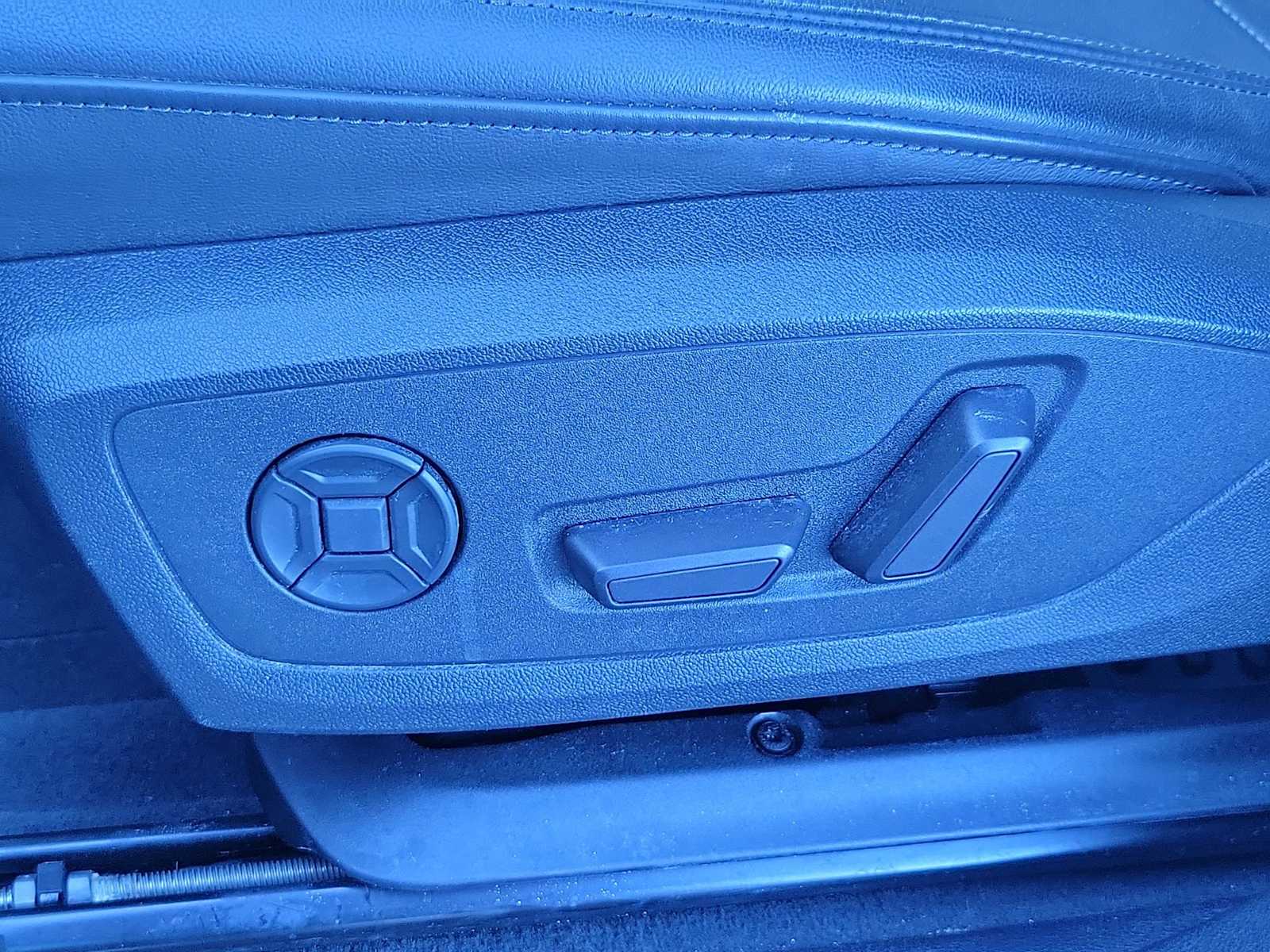 Thumbnail: 2023 Audi Q3 - 16